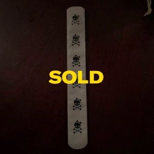 Y2K skull girl slap bracelet